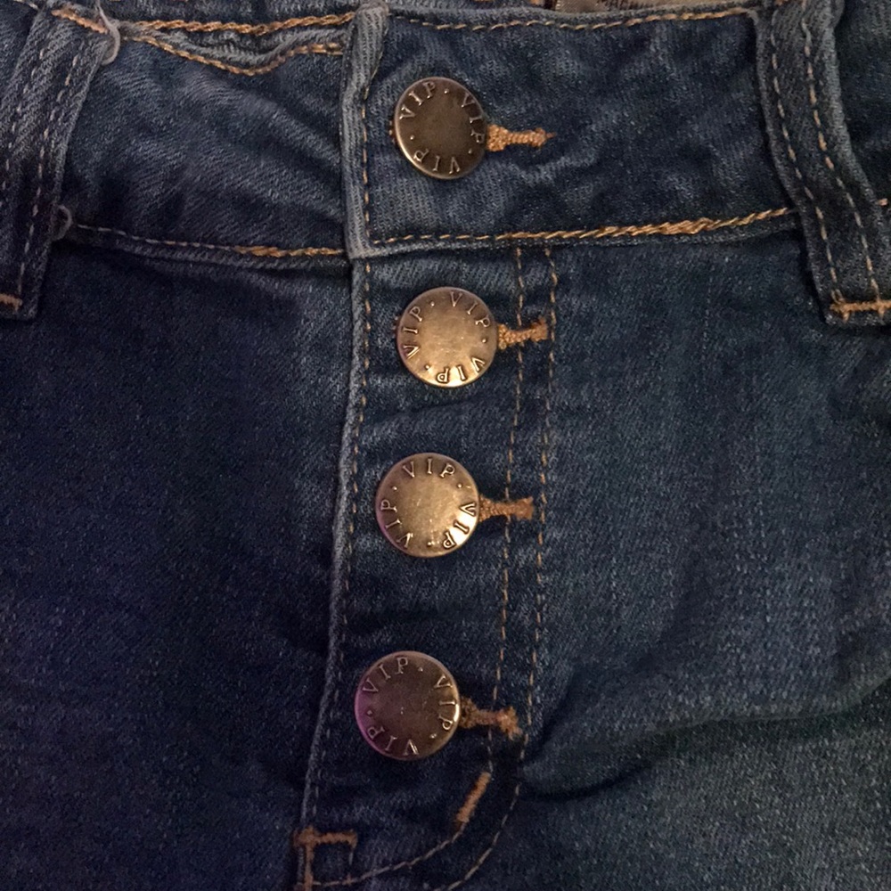 Shorts - Picture 10 of 10